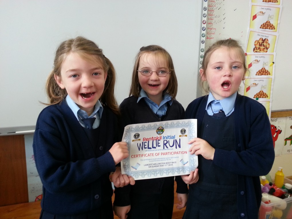 Sarah, Gerry & Tiarna took part in a Wellie Run, Killarney to break the ‘World Record’ May 11th 2014